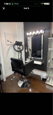 lash bed for rent in a salon - Photo 5