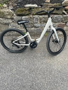 Momentum vida low step bike '26 - Photo 2