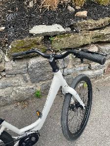 Momentum vida low step bike '26 - Photo 3