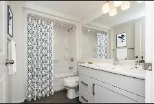 2 Bedroom Apartment For Sublet - Photo 3