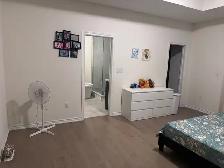 4 Bed 3 Bath Detached House in Huttonville, Brampton — Dec 1 - Photo 4