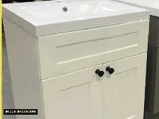 24' White Shaker Vanity with 24.5' Countertop - $260 - Ottawa - Photo 2