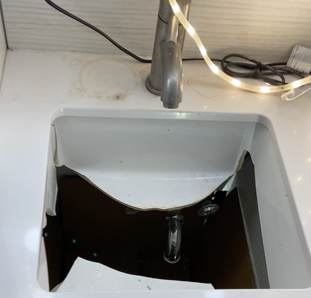Broken Cracked Fallen Detached Kitchen Bathroom Sink ((REPAlR))