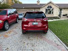 2016 Nissan Rogue SV AWD - Photo 4