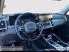 2022 Kia Sorento LX Premium Family Friendly, 7 Passenger, Spacio - Photo 10