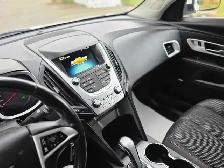 2012 chevy equinox LT AWD SUV V6 low mileage - Photo 10