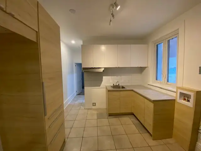 Alex-de-Sève près de Maisonneuve 5 1\2 rénové 1795$ 514-924-7063