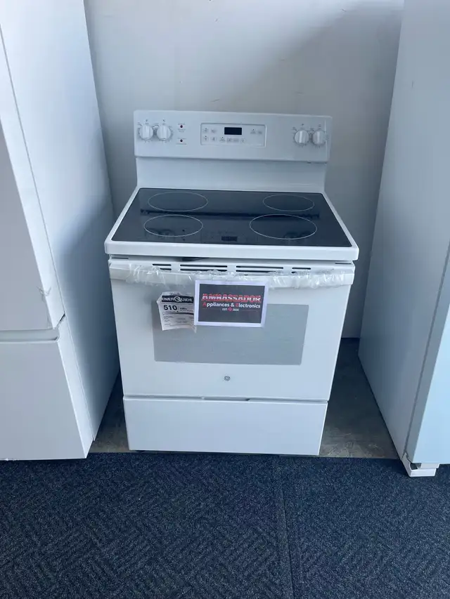 NEW 30" GE Electric Glass Top Range Stove (5 Cu.Ft) Self Clean