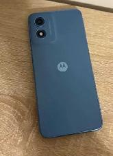 moto g play phone with case and charger - Photo 2