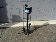 This BEAUTIFUL SUMP PUMP ~ Works great - & is yours for just $30