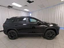 2027 Chevrolet Equinox AWD LT - Photo 9