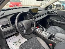 2022 Mitsubishi Outlander - Photo 18