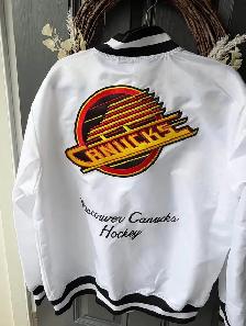 Mitchell & Ness Canucks Satin Bomber – Large – Flying Skate Logo - Photo 7