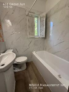 2-Bedroom House for Rent in Central Windsor | Fenced Yard & In-S - Photo 5