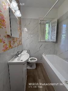 2-Bedroom House for Rent in Central Windsor | Fenced Yard & In-S - Photo 6