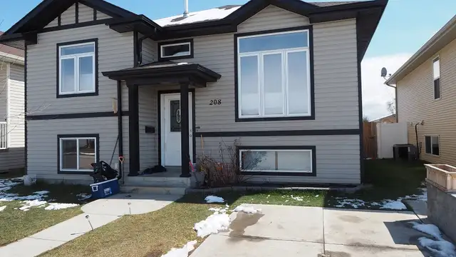 Great 3 Bedroom Unit in Johnstone Crossing!