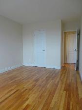Spacious 1 Bedroom Apartment for Rent! - Photo 2