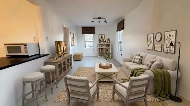 Bright 2-Bedroom Apartment with Private Rooftop Deck!!