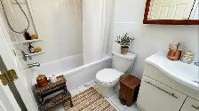 Bright 2-Bedroom Apartment with Private Rooftop Deck!! - Photo 5