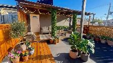 Bright 2-Bedroom Apartment with Private Rooftop Deck!! - Photo 6