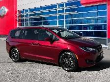 2020 Chrysler Pacifica Launch Edition | Clean Carfax | New - Photo 8