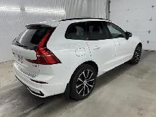 Volvo XC60 B6 Plus version foncée AWD 2023 à vendre - Photo 5