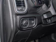 2025 Ram 2500 Big Horn Night Edition Level 1 4x4 6.7L Cummins - Photo 23