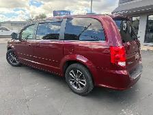 2017 Dodge Grand Caravan SXT Premium Plus 4dr Wgn SXT Premium Pl - Photo 3