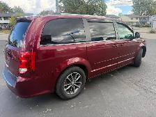 2017 Dodge Grand Caravan SXT Premium Plus 4dr Wgn SXT Premium Pl - Photo 5