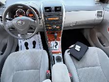 2010 Toyota Corolla CE 4dr Sdn Auto CE - Photo 19