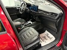 2023 Ford Escape ST-Line Elite AWD - Photo 25