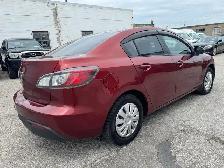 2011 Mazda MAZDA3 GX CERTIFIED!! - Photo 4