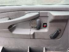 2013 Chevrolet Express - Photo 30