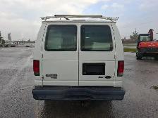 2011 Ford E-Series - Photo 6