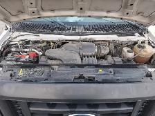 2011 Ford E-Series - Photo 9