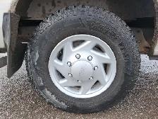 2011 Ford E-Series - Photo 18