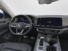 2025 Volkswagen Atlas EXECLINE LOW MILEAGE - Photo 18