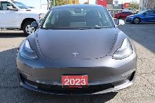 2023 Tesla Model 3 - Photo 2