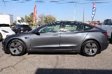 2023 Tesla Model 3 - Photo 4