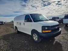 2014 Chevrolet Express - Photo 2