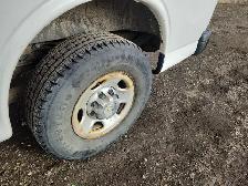2014 Chevrolet Express - Photo 10