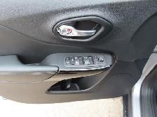 2022 Jeep Cherokee Altitude 3.2L Pentastar Vvt V6 W/Ess - Photo 21