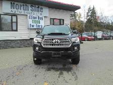 2016 Toyota Tacoma TRD - Photo 2