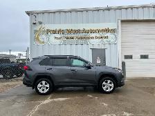 2019 Toyota RAV4 AWD LE | Remote Start | Reverse Camera - Photo 4