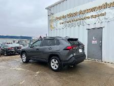 2019 Toyota RAV4 AWD LE | Remote Start | Reverse Camera - Photo 7