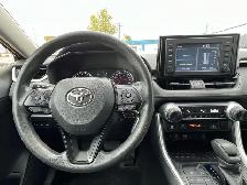 2019 Toyota RAV4 AWD LE | Remote Start | Reverse Camera - Photo 14