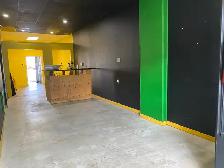 575 sf COMMERCIAL/RETAIL SPACE IN BEAUTIFUL DOWNTOWN COBOURG!! - Photo 3