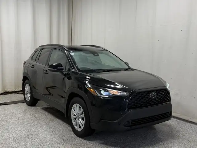 2022 Toyota Corolla Cross LE AWD