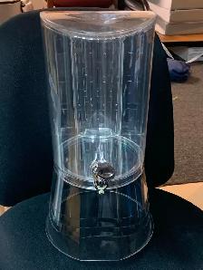 Punch dispenser