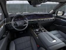 2027 Cadillac Escalade Platinum Sport - Photo 5